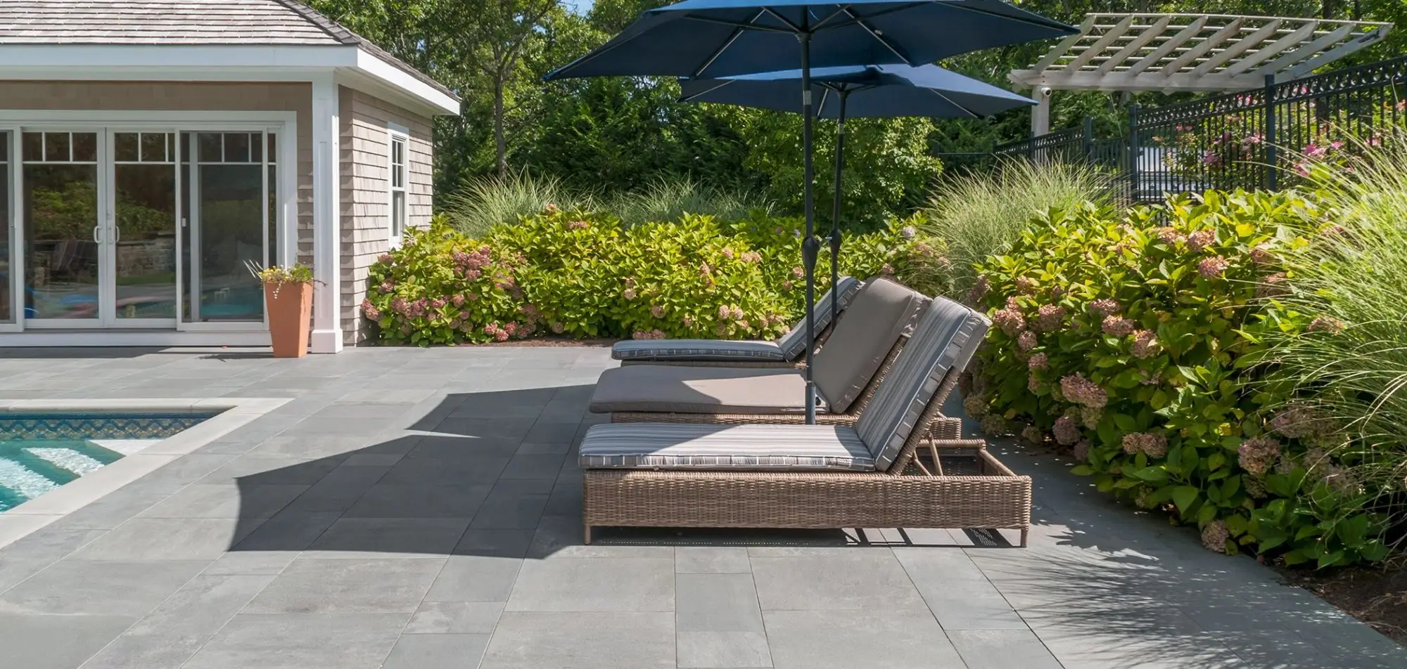 Thermal Blue Everblue pavers around a coastal pool